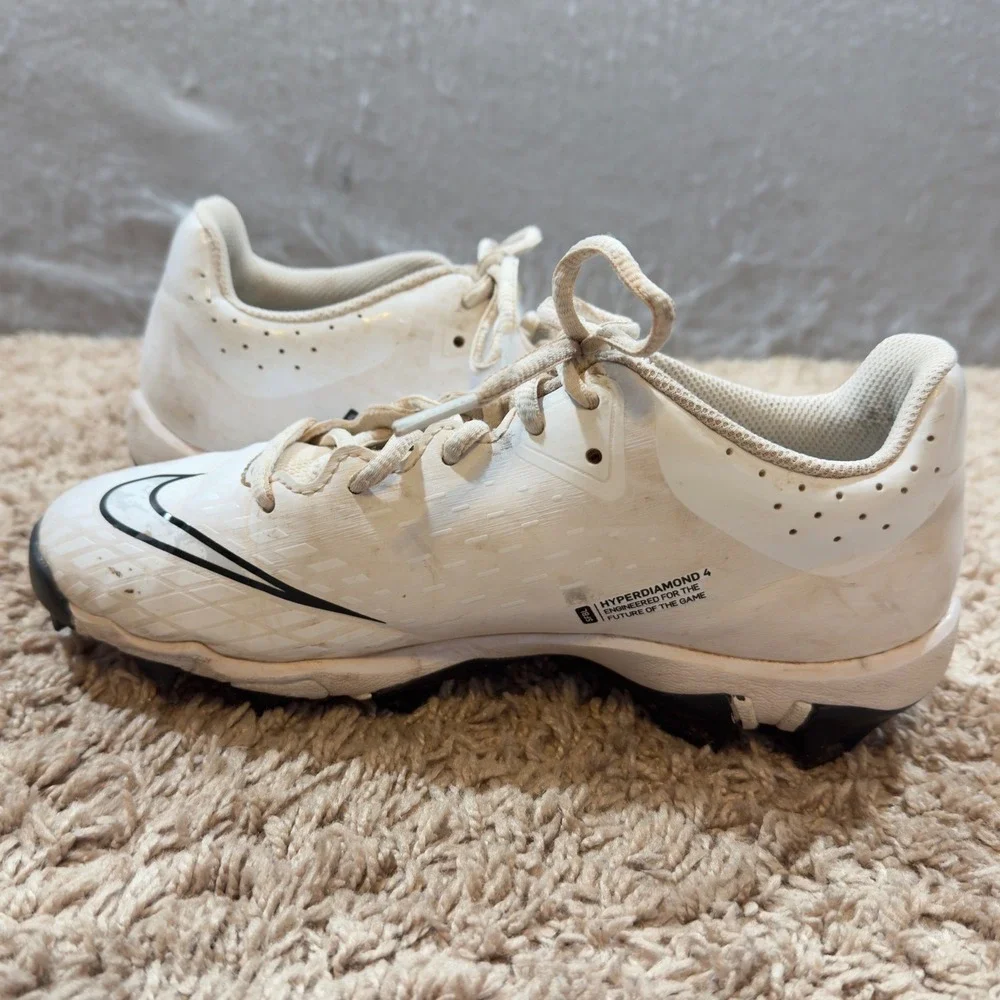 1408 | Nike Hyperdiamond 4 Keystone Softball Cleats White Black Kids 1.5Y